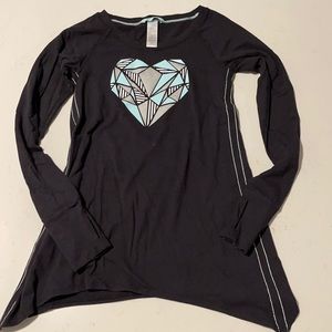 Black Ivivva heart shirt 7
